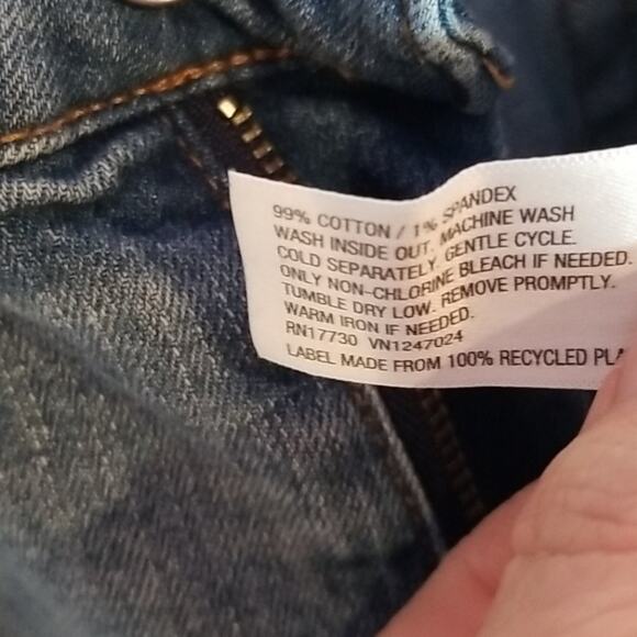 Wild Fable Jeans 2 high rise mom Light wash destroyed - Picture 7 of 8